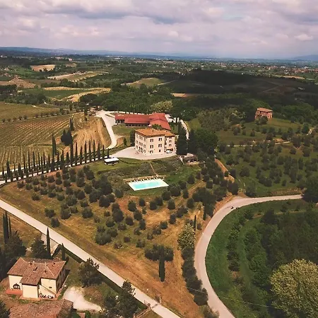 Relais Grazianella | Esperienze 팜스테이 아쿠아비바